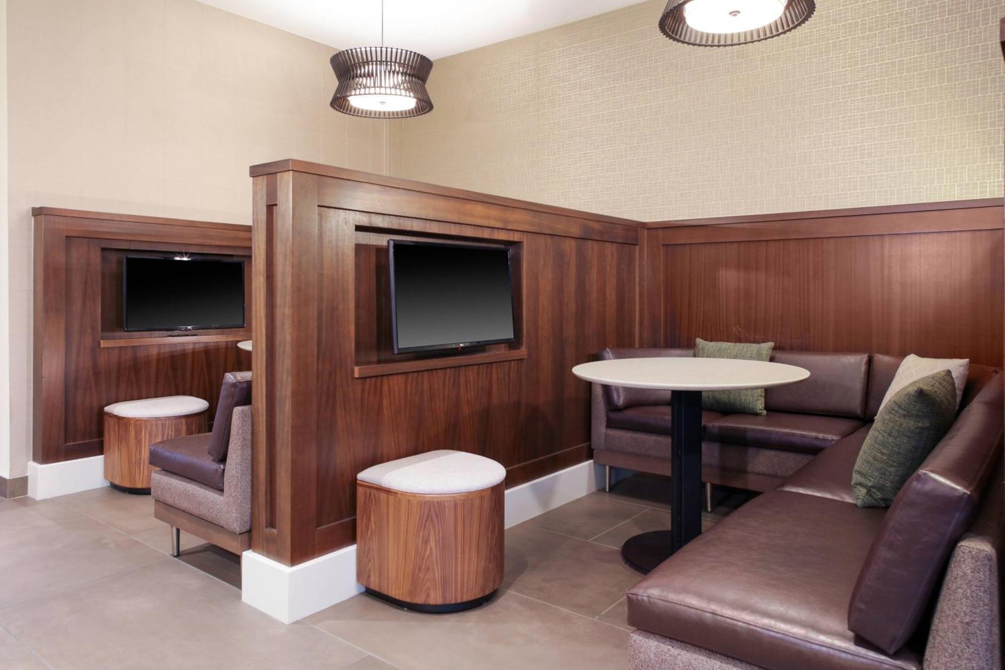 Courtyard By Marriott Thomasville Downtown Экстерьер фото
